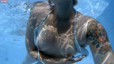 Уитни Лафлер