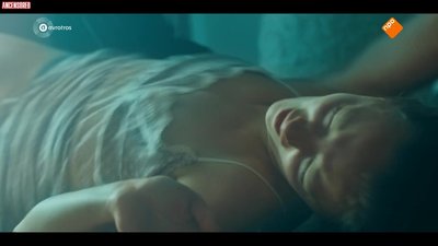 Элли Де Ланге