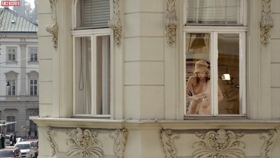 Стефани Дворак