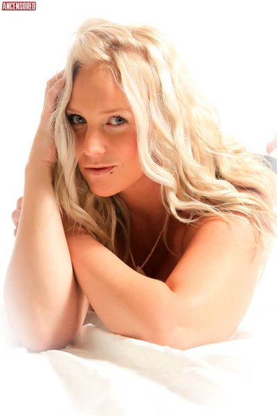 Очаровательный Йоги