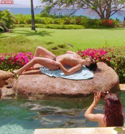 Соня Девиль