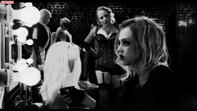 Кимберли Кокс