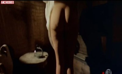 Изабелла Вольф