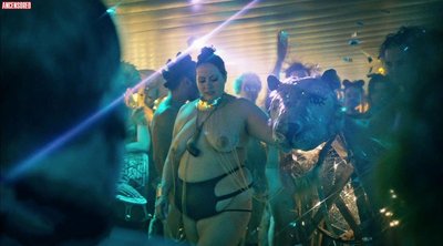 Карли Джовитт