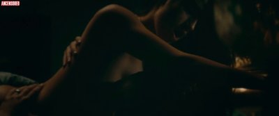 Каролина Юсте