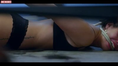 Саманта Акуна