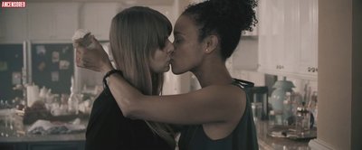 Эмбер Бенсон