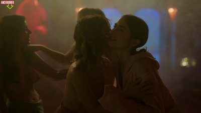 Нассима Бенчику