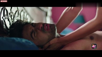 Флора Саини