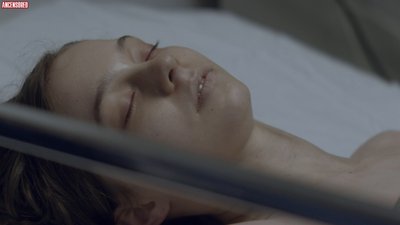 Эмма Майерс