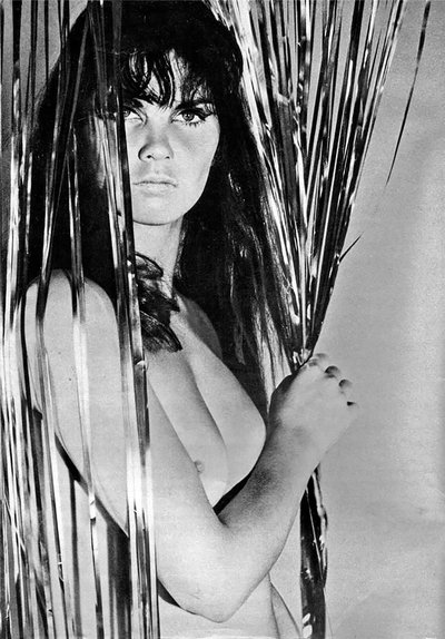 Кэролайн Манро