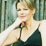 Клаудия Лёссль