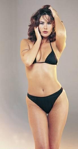 Демет Сенер