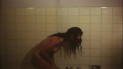 Джемма Льюис