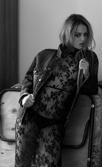 Изабель Корниш