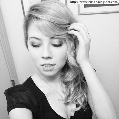 Дженнетт Маккерди