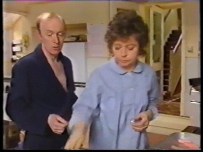 Прунелла Скейлз