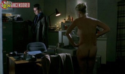 Эмили Ллойд