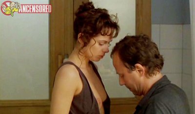 Валери Стро