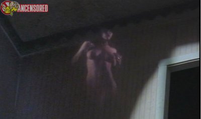 Эдриенн Макклив